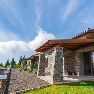 Guest house Rochao Village By Rent2u, Lda, Calheta (Madeira)